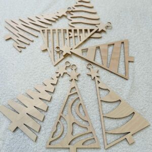 8 choineczek ze sklejki