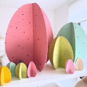 Alternative view of Giga jaja malowane